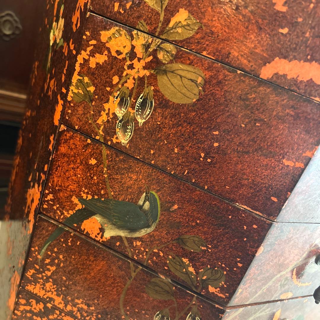 八角形の花鳥模様木製タンス　シノワズリ　引き出し　小箪笥