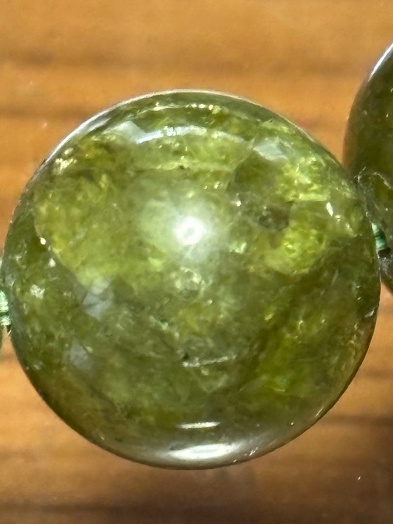 天然石 緑色 ペリドット！ブレスレット！この大きさ！そこら辺にはありません☺️