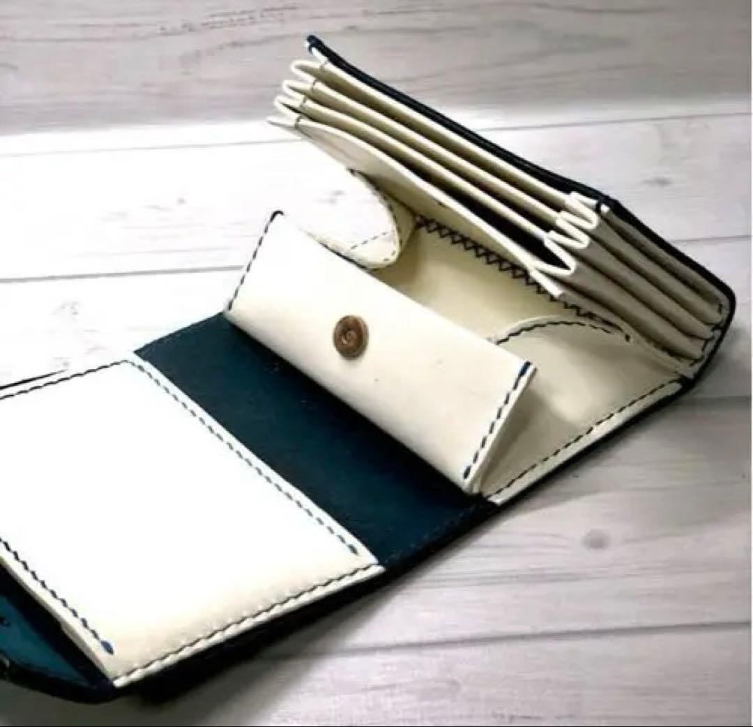 エムピウミッレフォッリエ同様サイズ　革財布