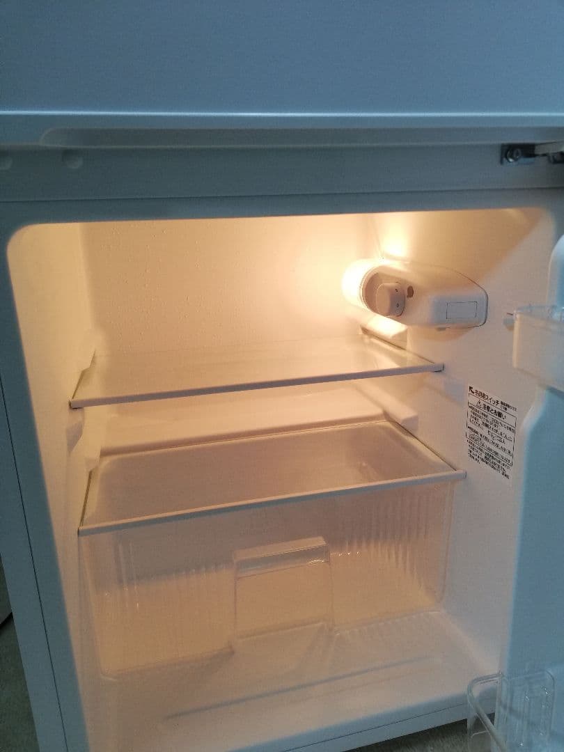 にゃん様 【送料無料!】 ヤマダ電機 90L 冷蔵庫 YRZ-C09B1