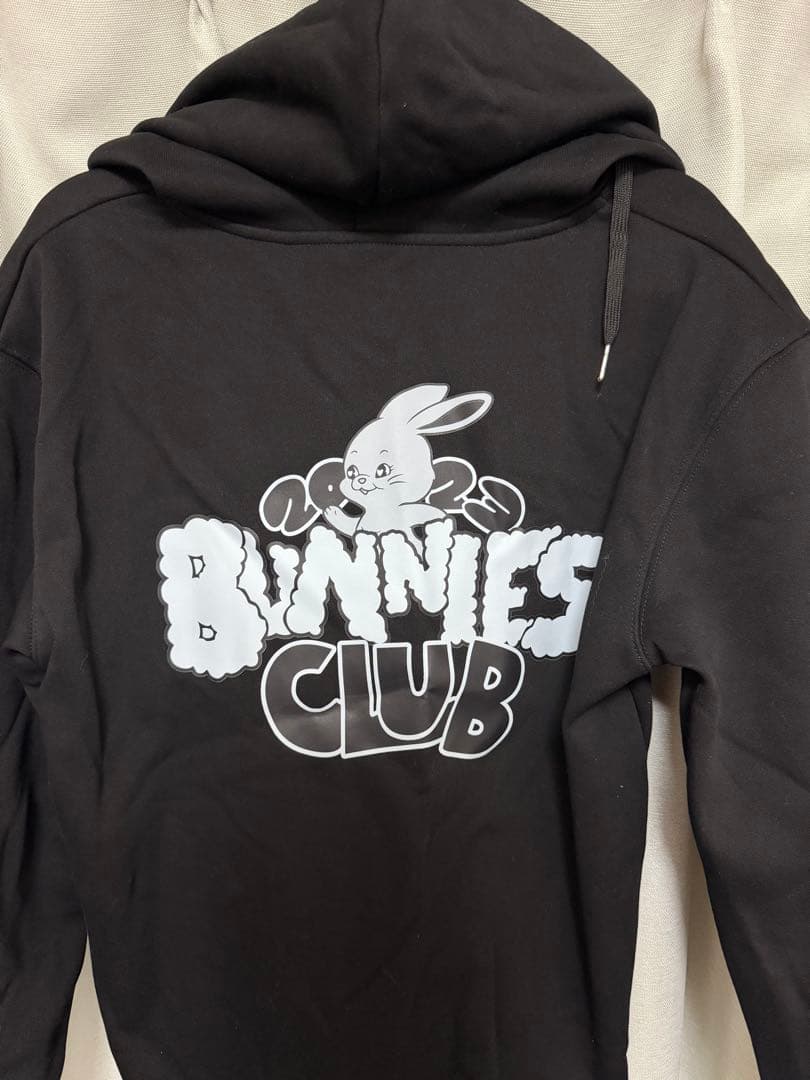 NEWJEANS BUNNIES CLUB パーカー【ブラック】