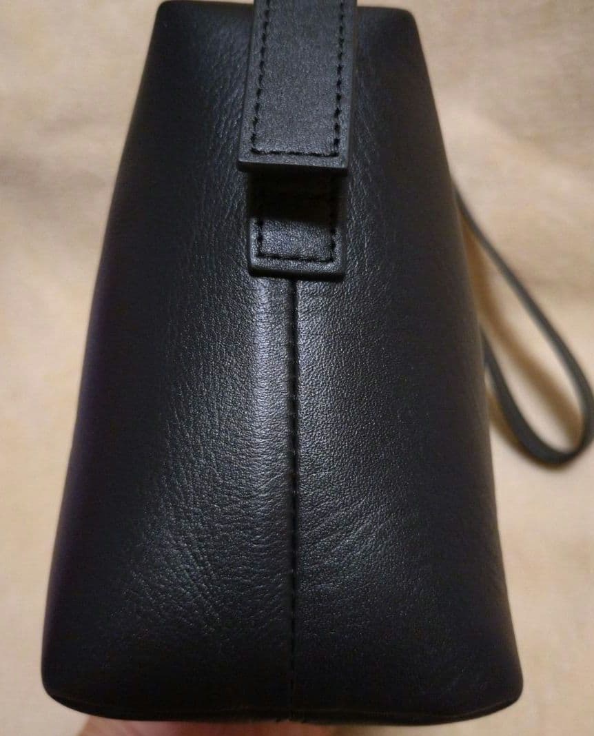 n.ssignカズタSULA黒 レザー ショルダーバッグ