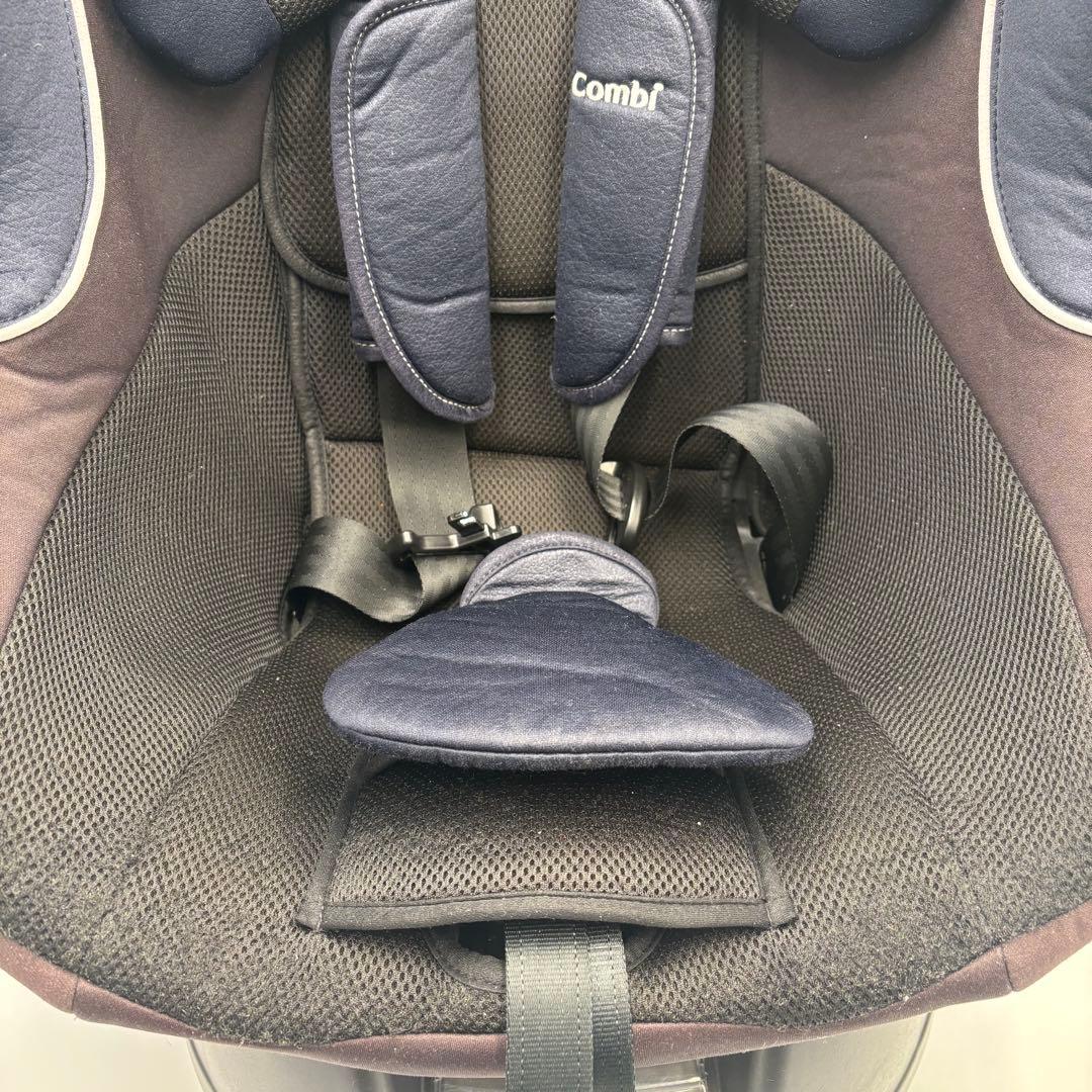 良品　コンビ　チャイルドシート　ネセルターンネクスト 360°ターン 新生児〜