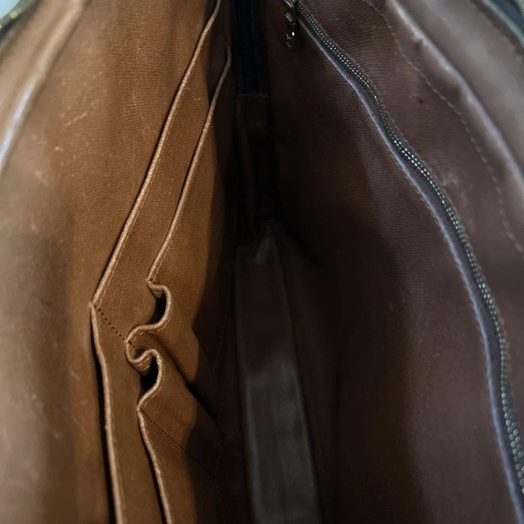 【最安値】ルイヴィトン モノグラム ポルトドキュマン・ヴォワヤージュ