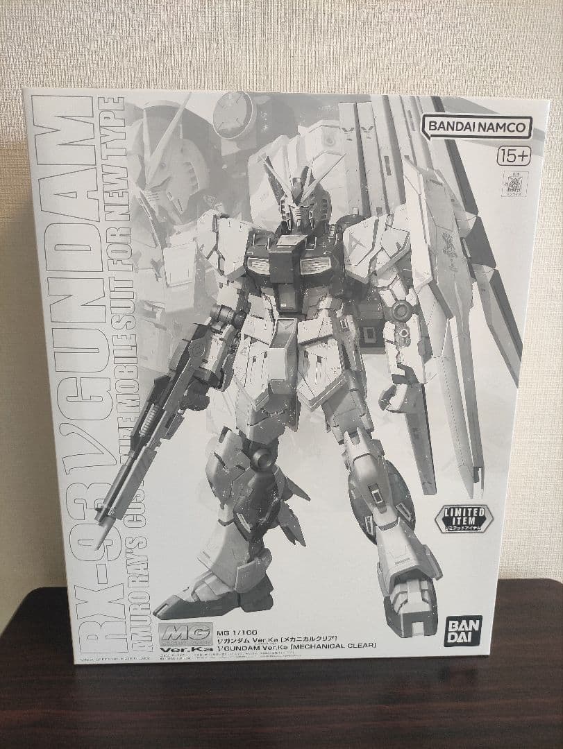 4点 MG 1/100 サザビーと νガンダムVer.Ka [メカニカルクリア]