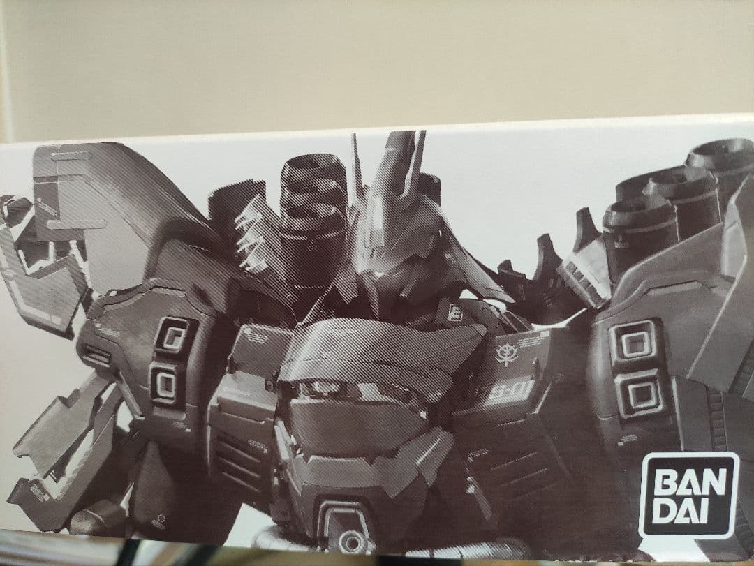 4点 MG 1/100 サザビーと νガンダムVer.Ka [メカニカルクリア]