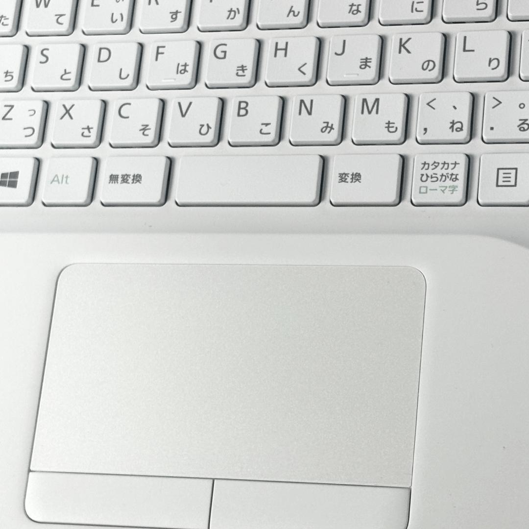 Corei7・16GB・SSD・DVDマルチ・Win11・ホワイトノートパソコン