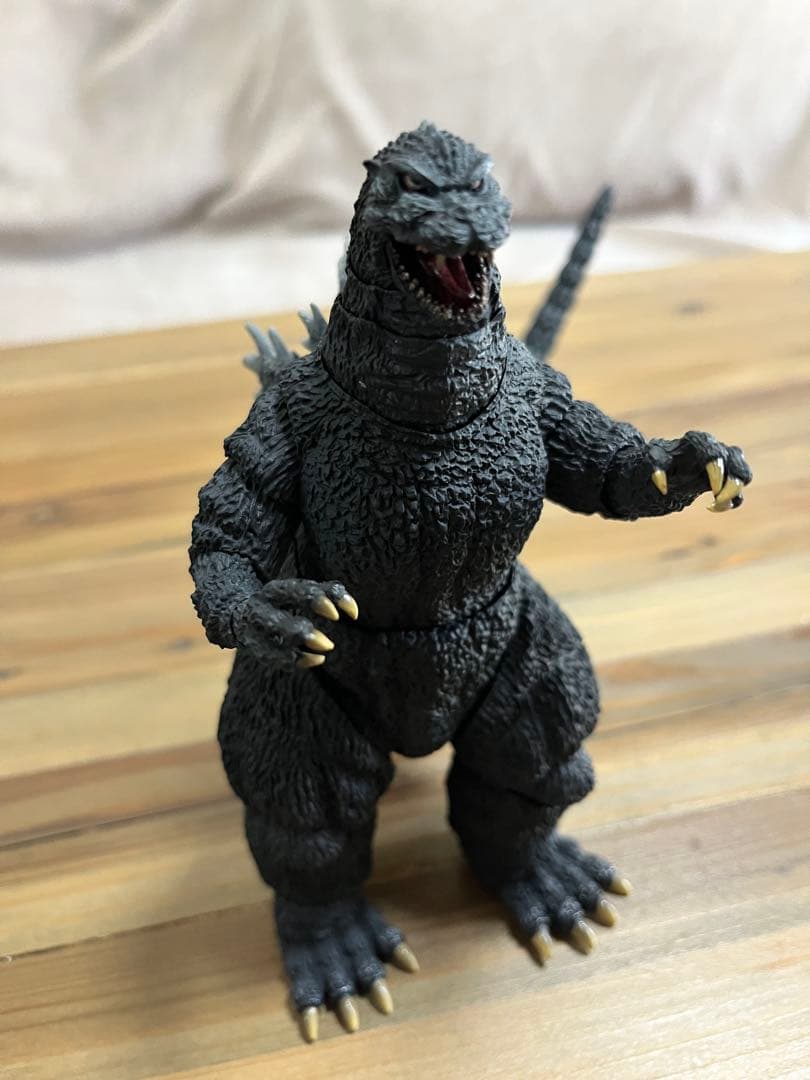 チ*ギ様 モンスターアーツ　ゴジラ　メカキングギドラ