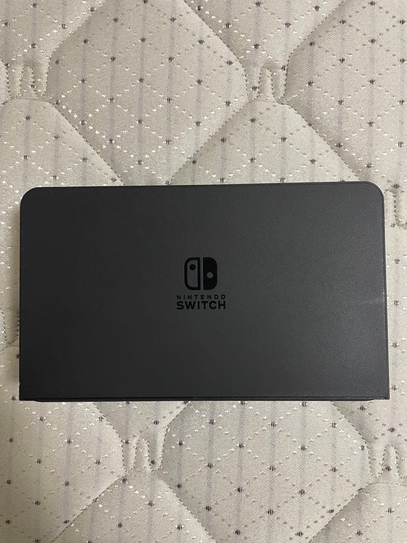 【美品】Nintendo Switch 有機ELモデル