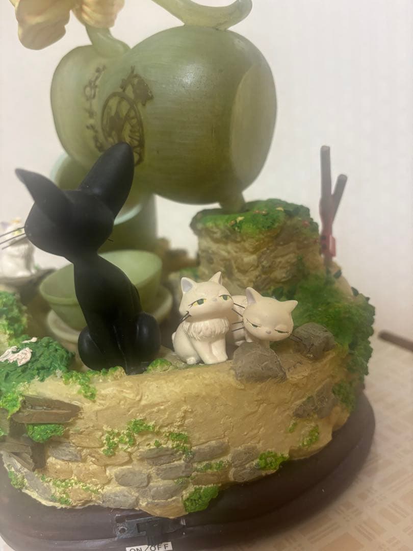 スタジオジブリ　魔女の宅急便　ウォーターガーデン　置物