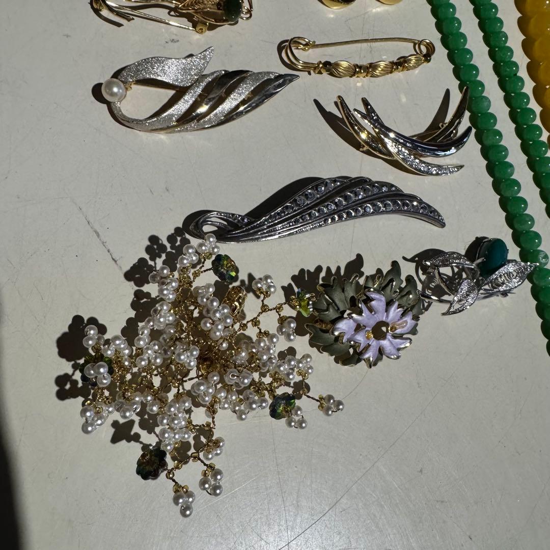 ★ アクセサリー　まとめ売り　遺品整理　生前整理 ネックレス　ブローチ　など