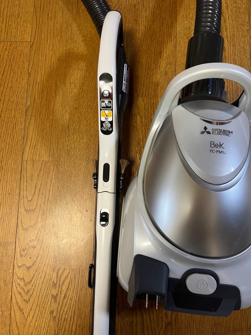 t*i様 MITSUBISHI ELECTRIC BeK TC-FM1J 掃除機