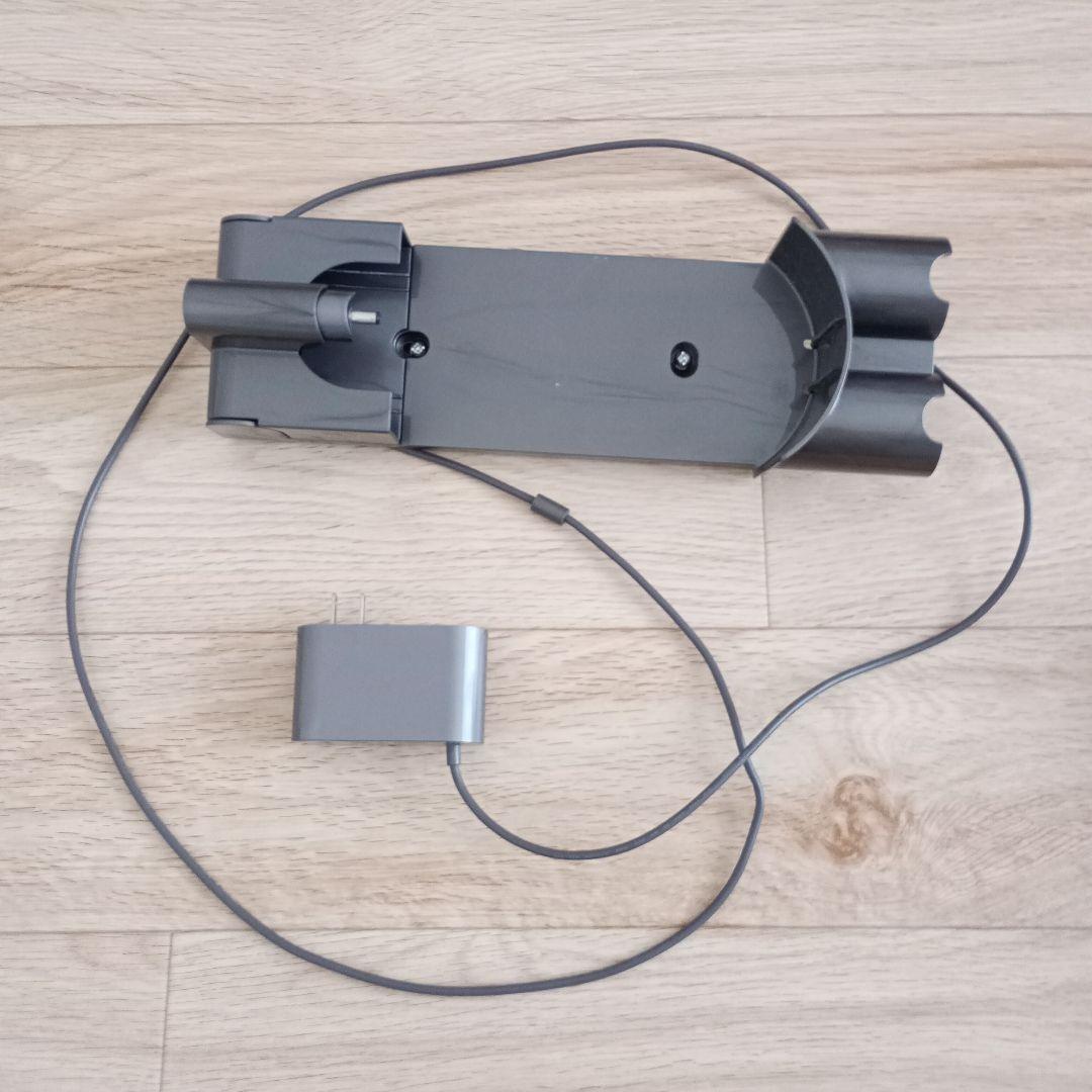 ダイソン 掃除機　スティックタイプ　充電器　替ヘッド付　送料込