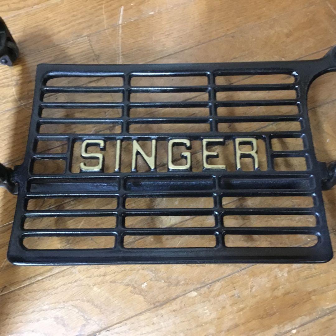 ※アンティーク※ SINGERシンガー足踏みミシン脚のテーブル　アイアン