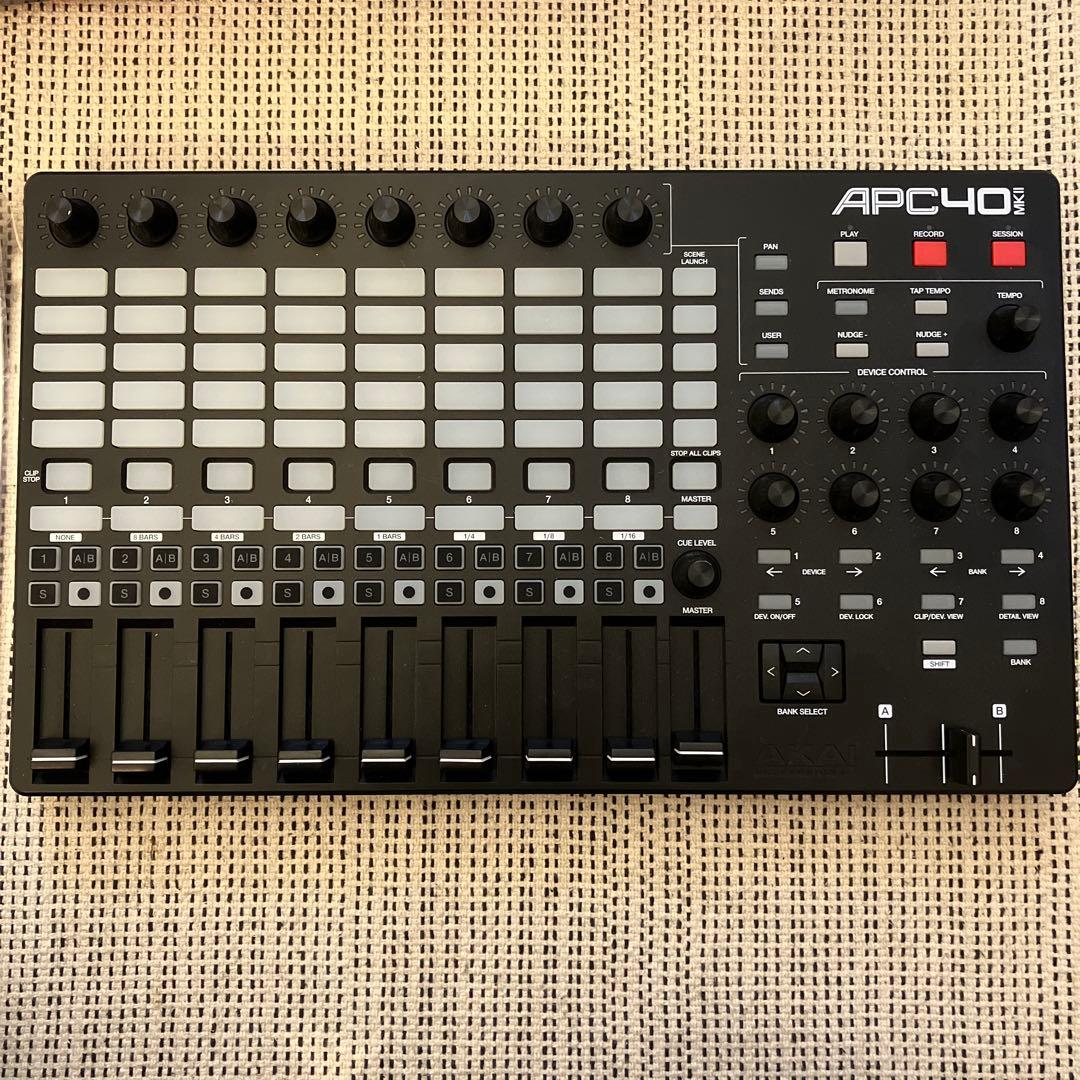 AKAI APC40 MK2 MIDIコントローラー