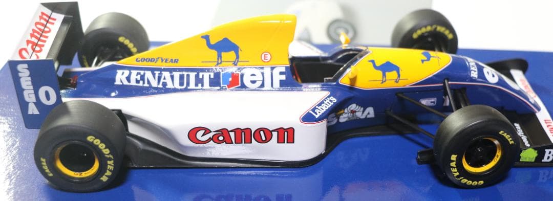 ポールズモデル　　１／1８　ウィリアムズ・ルノーＦＷ１５　デーモン・ヒル仕様