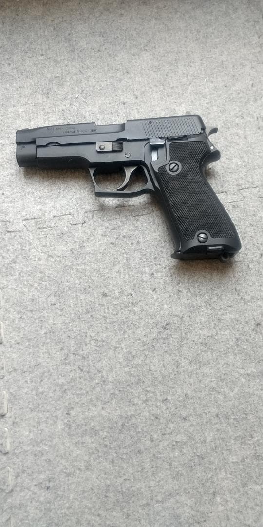 新日本模型/MGC　P220陸上自衛隊モデル新中央工業刻印入り