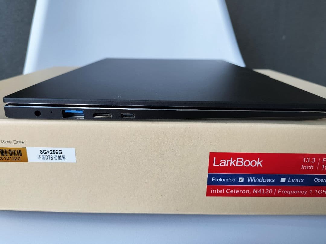 ブラックフライデー値下げ CHUWI LarkBook N4120 タッチパネル