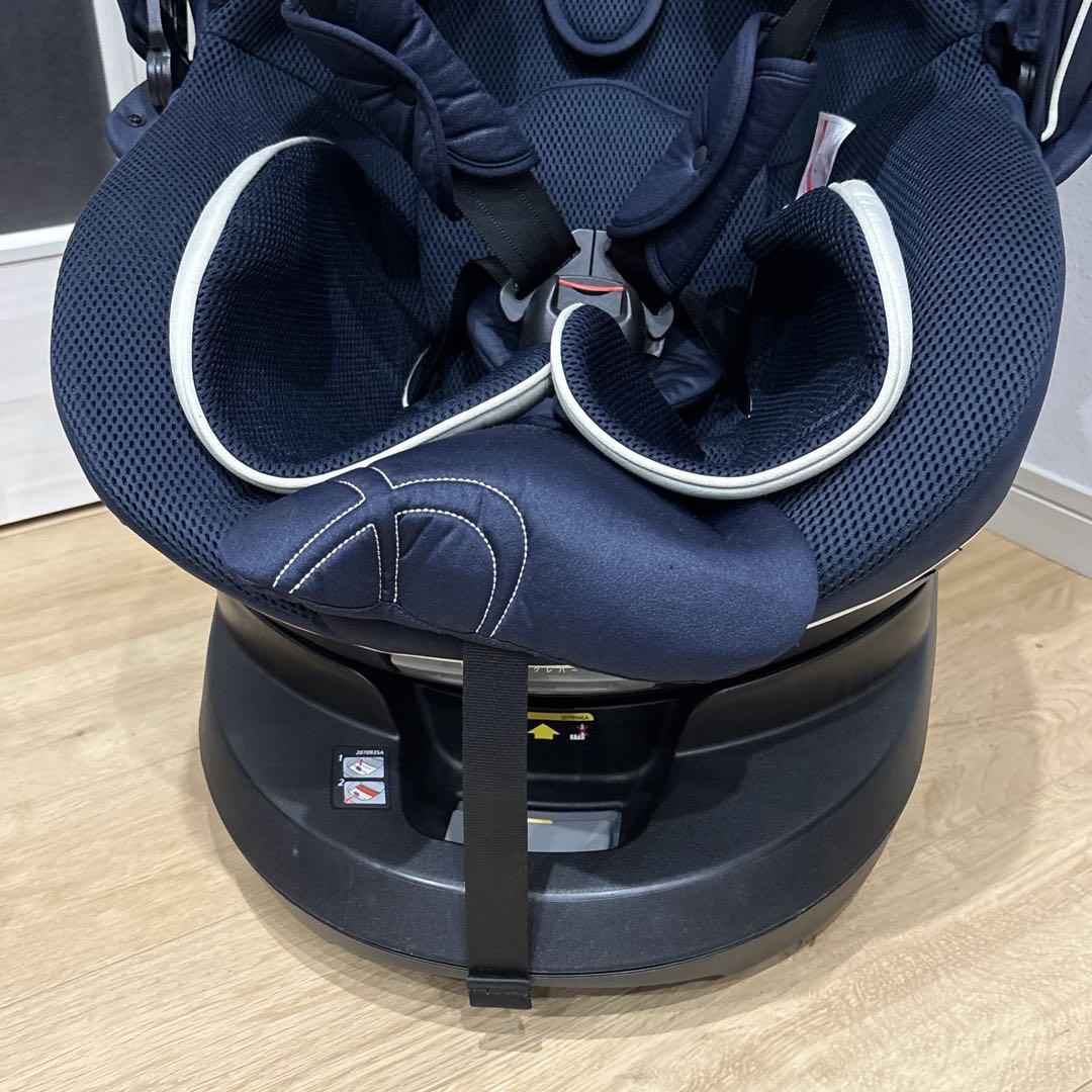 AILEBEBE エールベベ　チャイルドシート　クルット5i グランネイビー