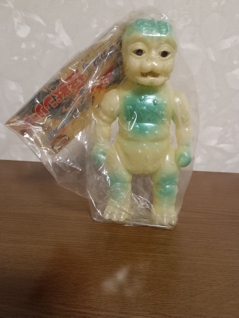 M1号ミニラ　世紀の大怪獣シリーズ　蓄光　ブルマァク復刻