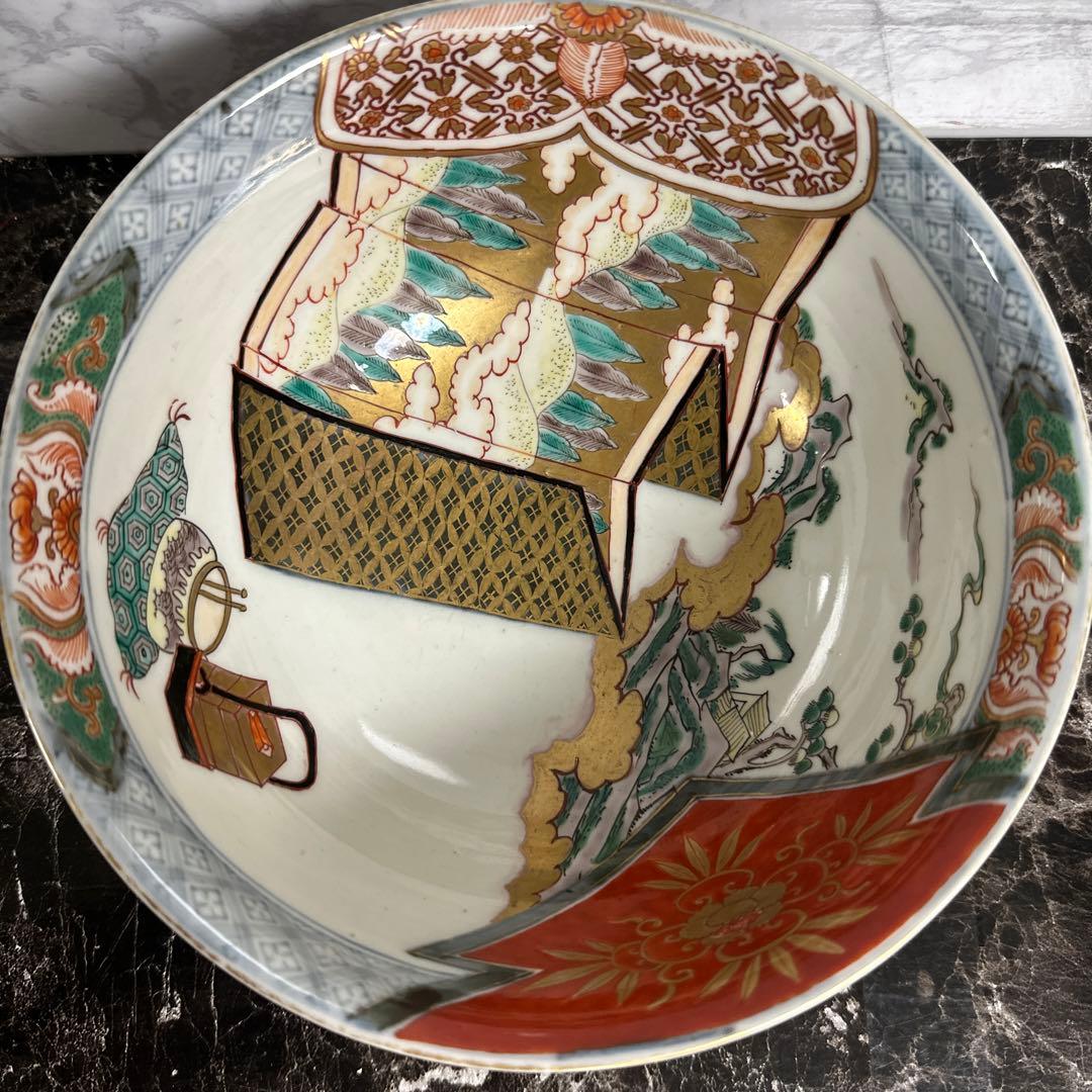 古伊万里、赤絵染め付け、金彩、瓔絡紋、屏風の図。火鉢山水図。