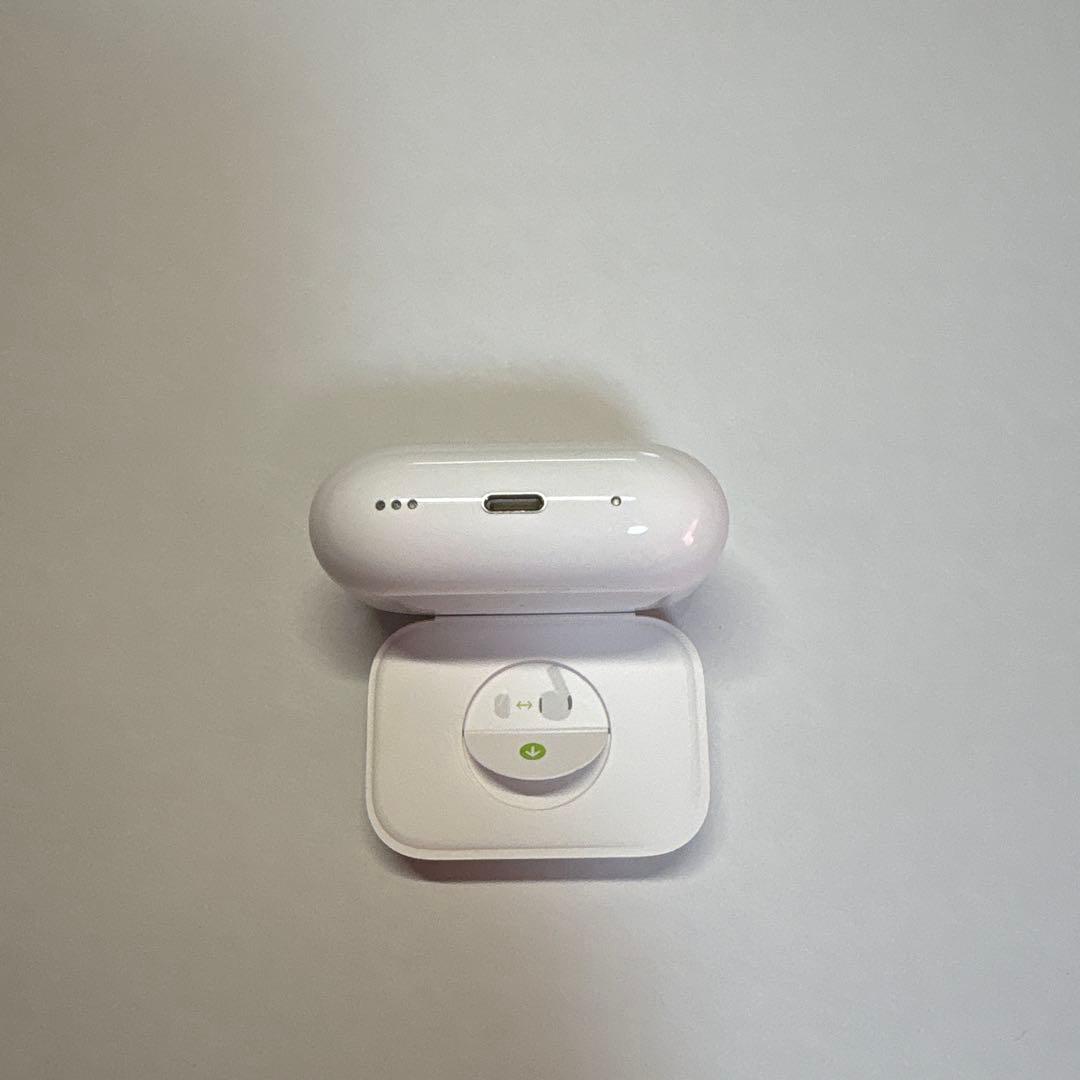 AirPods Pro 第2世代　本体 イヤーピース付きLightning