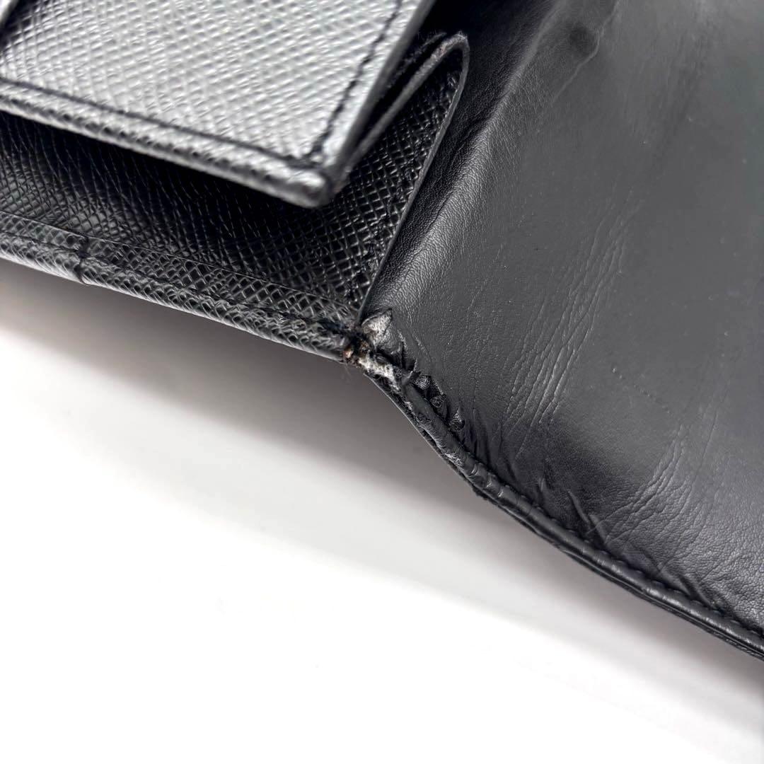 LOUIS VUITTON　ルイヴィトン　セルヴィエット　カザン　タイガ　レザー