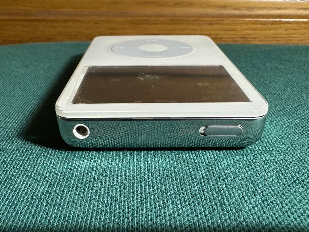 きれいなiPod Classic 5.5世代 MA448 80GB新品バッテリー