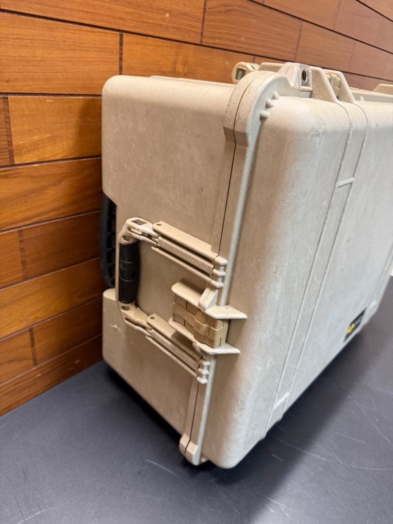 ペリカンケース1610