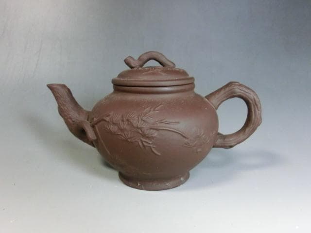 急須■紫泥 唐物 松紋 蜀山笆壺 茶瓶 松の木模様 お茶道具 時代物 骨董品■