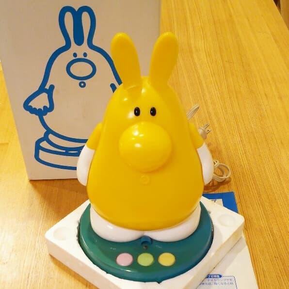 TOYOTA イプーマスコットランプ