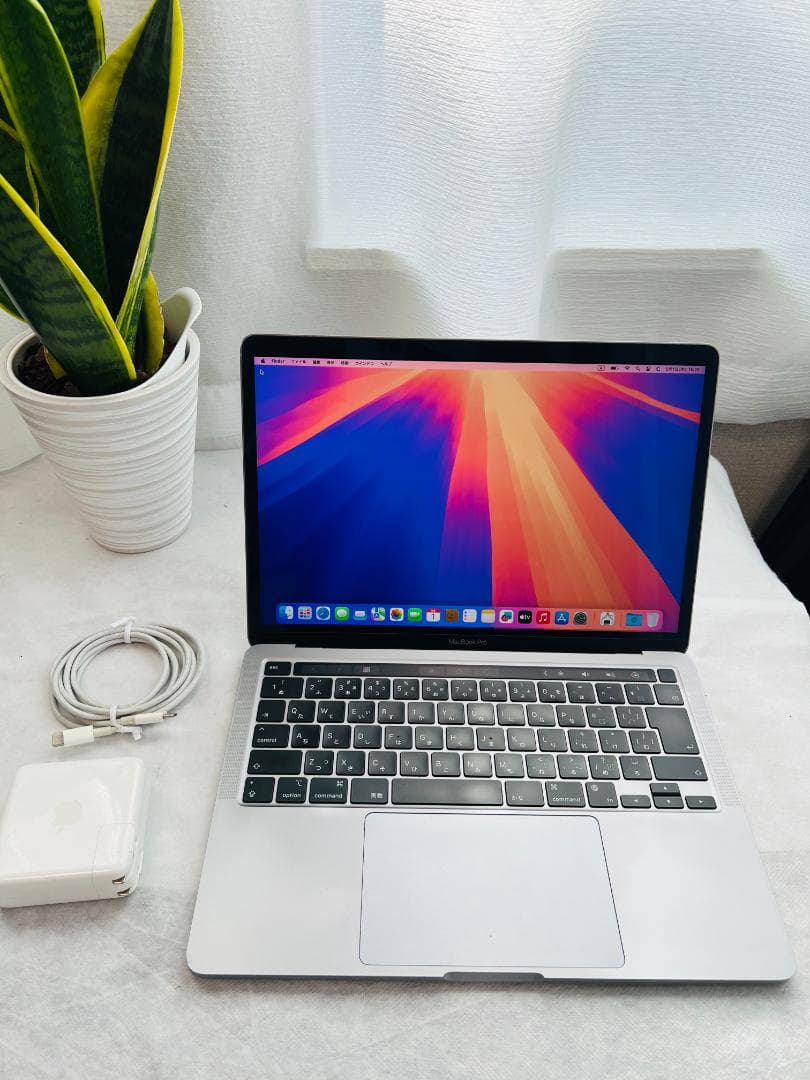 ★MacBook Pro 13 2020★M1 8コア/16GB/SSD 2TB