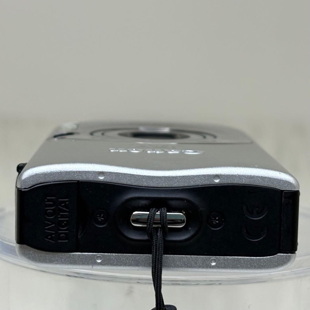 美品　Canon カメラ　IXY 20IS PC1271 充電器 コンデジ　可動