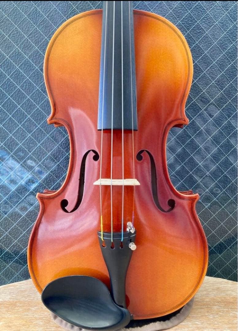 4/4 No.280 SUZUKI VIOLIN 弓・肩当て付