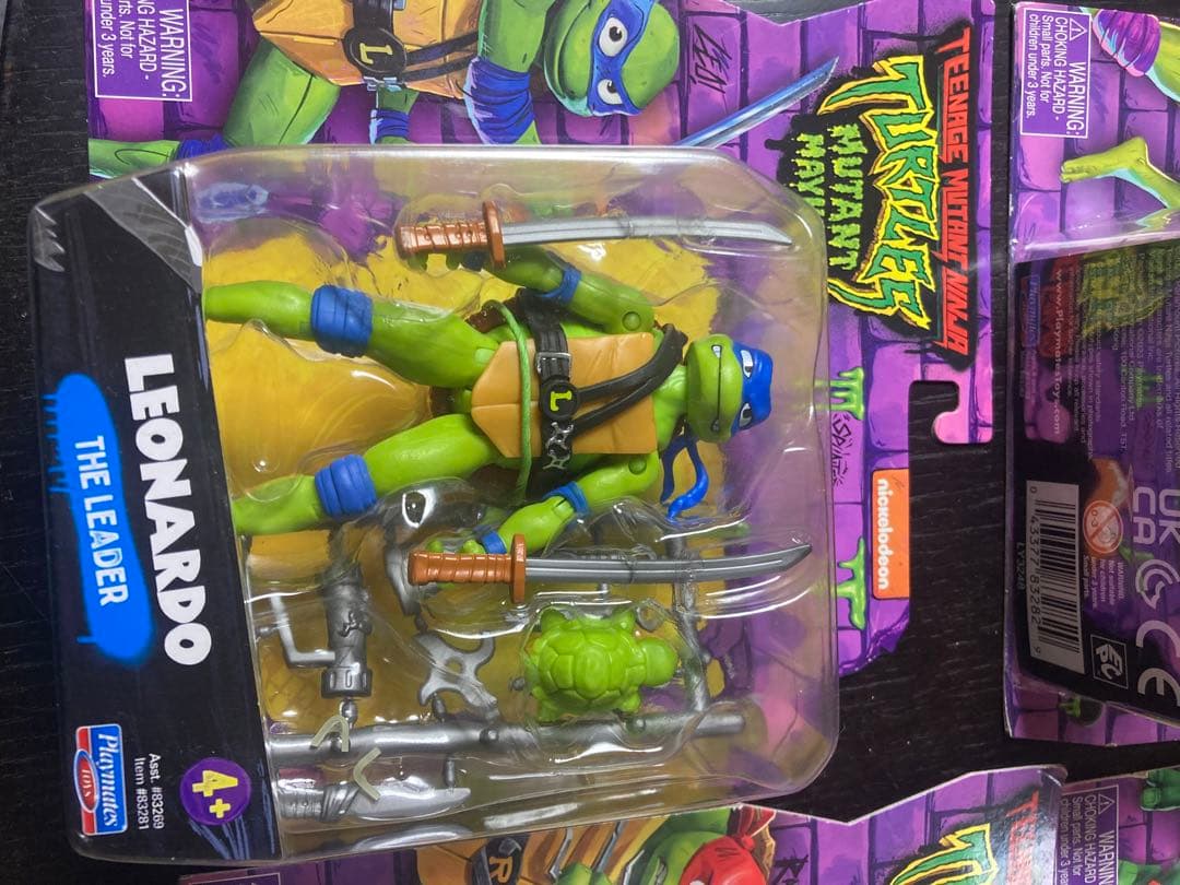 プレイメイツトイズ タートルズ ミュータントパニック！４体セット新品