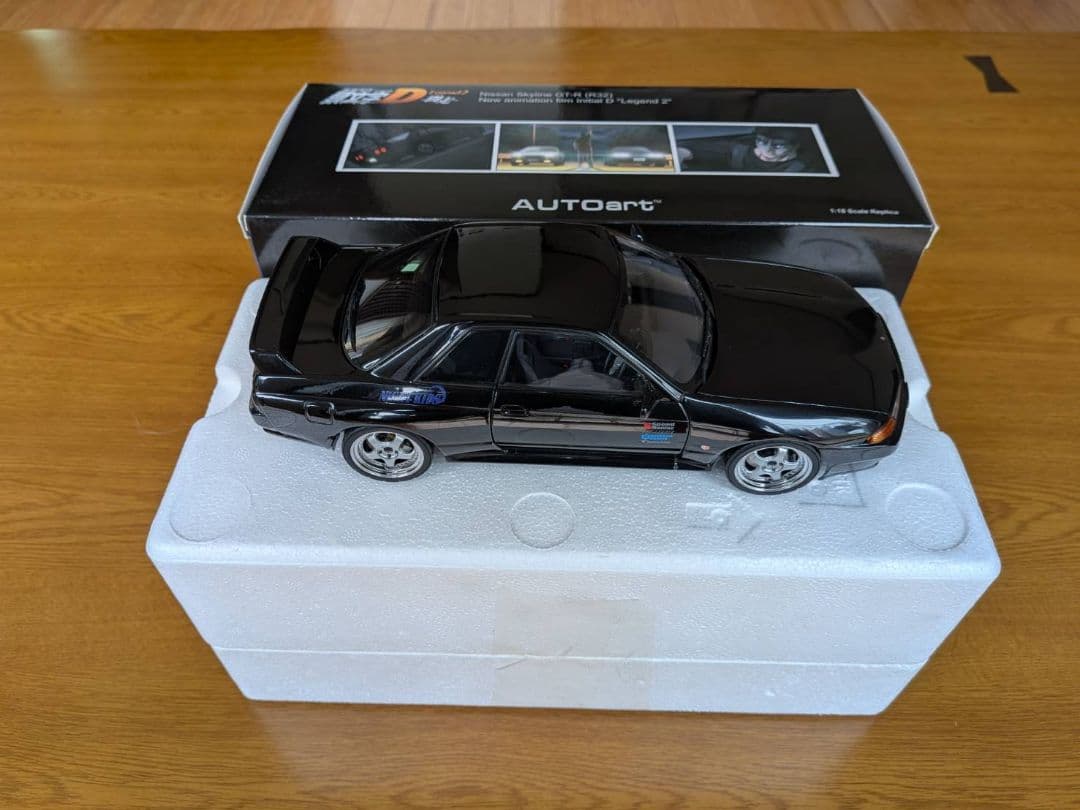 AUTOart NISSAN SKYLINE GT-R （R-32）1/18