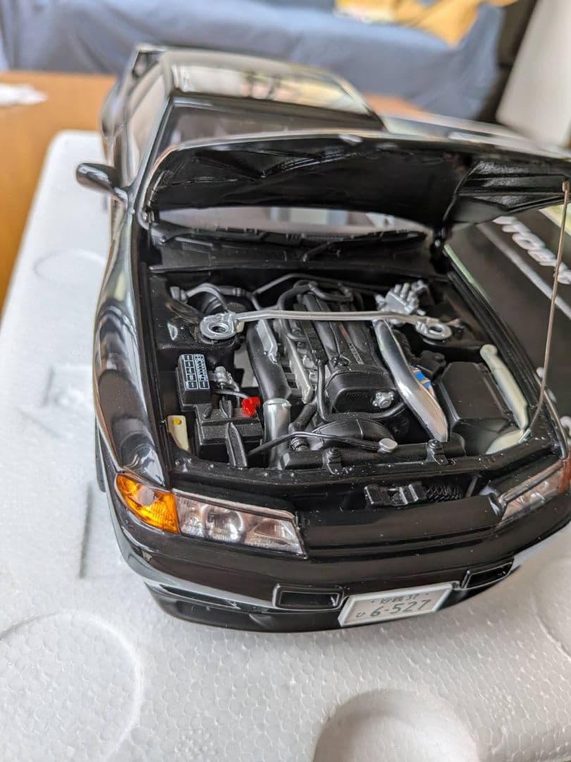 AUTOart NISSAN SKYLINE GT-R （R-32）1/18