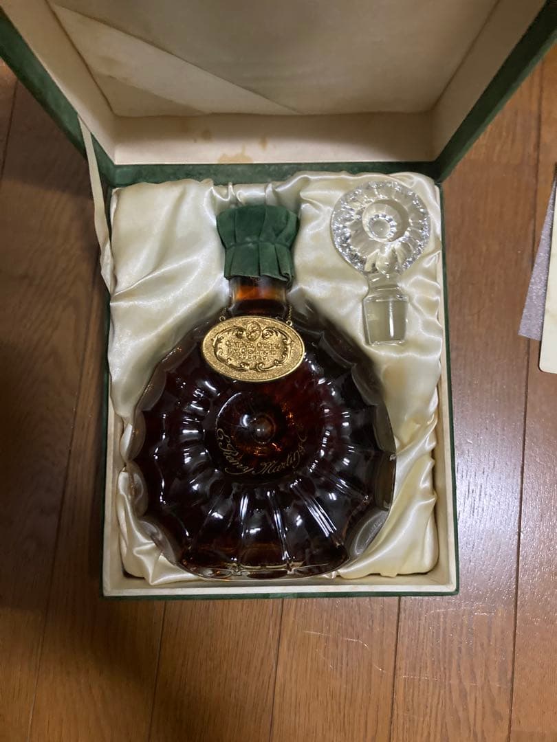 レミーマルタン セントークリスタル バカラボトル 700ml 箱あり