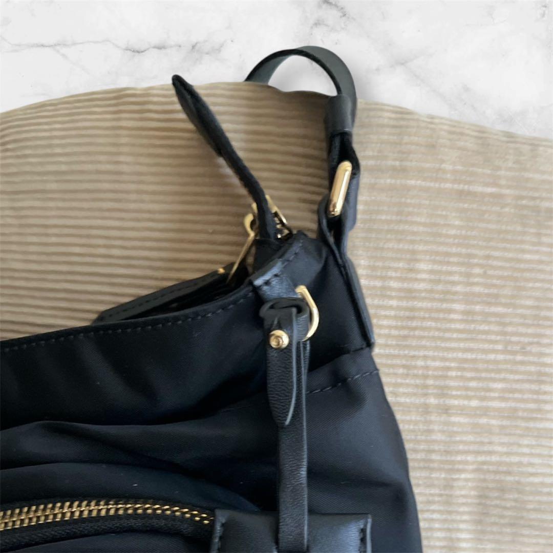 TUMI ブラック ショルダーバッグ 中型