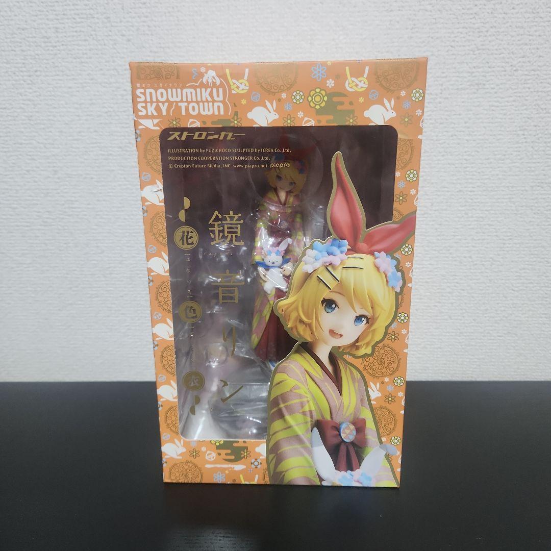 鏡音リン ～花色衣～ （1/8スケール フィギュア） [ストロンガー]