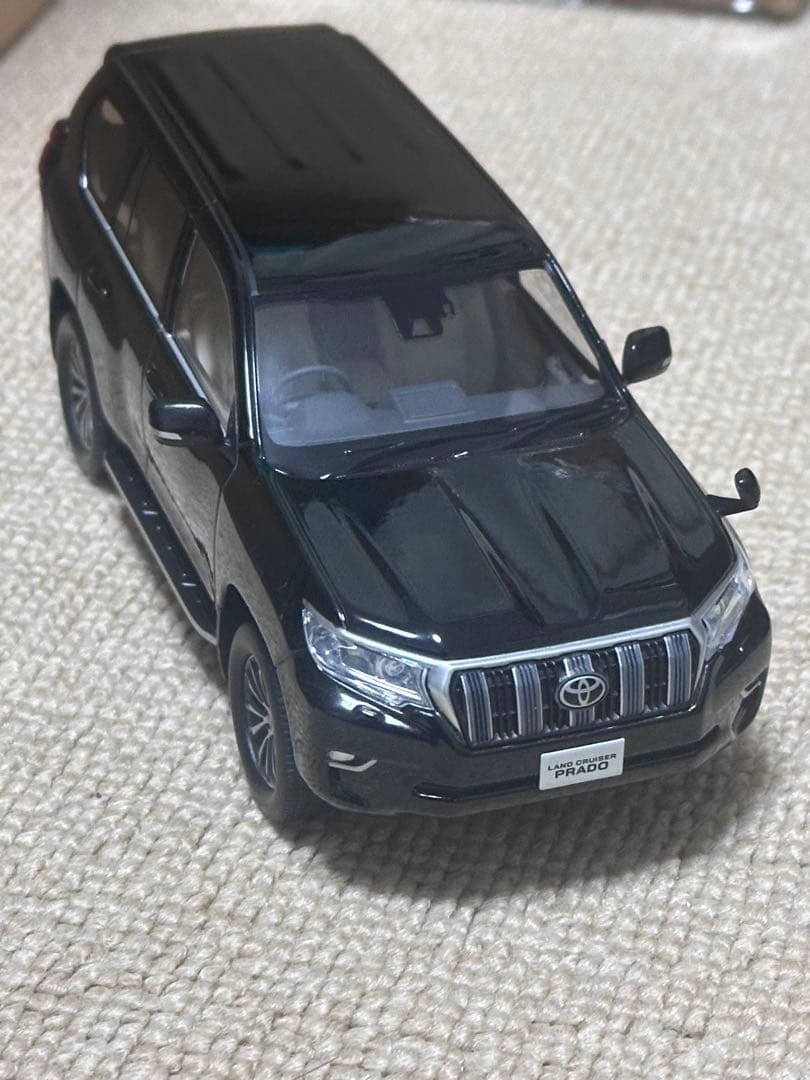 ランドクルーザープラド　　カラーサンプルミニカー　ブラック