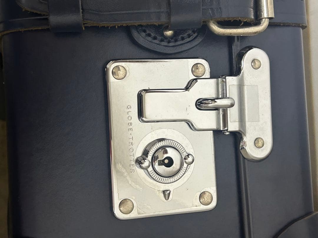 グローブトロッター センテナリー キャリーオン 20インチ ネイビー