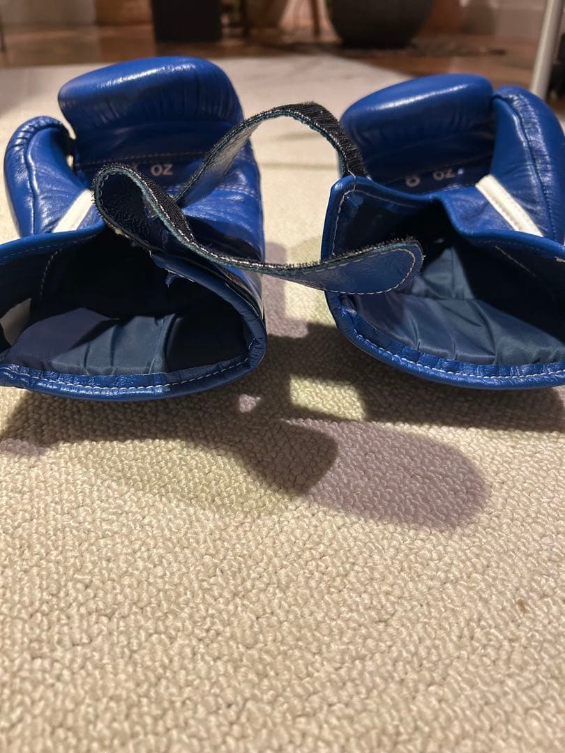 Winning ボクシンググローブ 8 oz ブルー