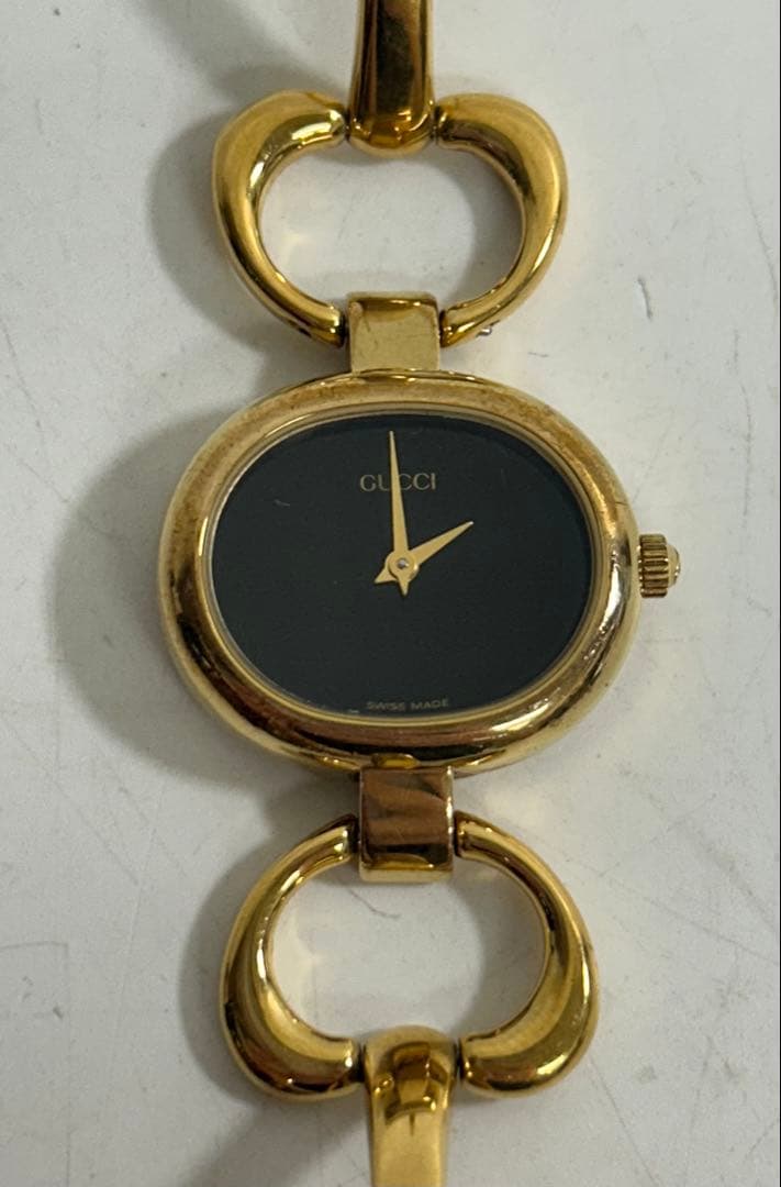 GUCCI ゴールド クォーツ時計　腕時計　1600I