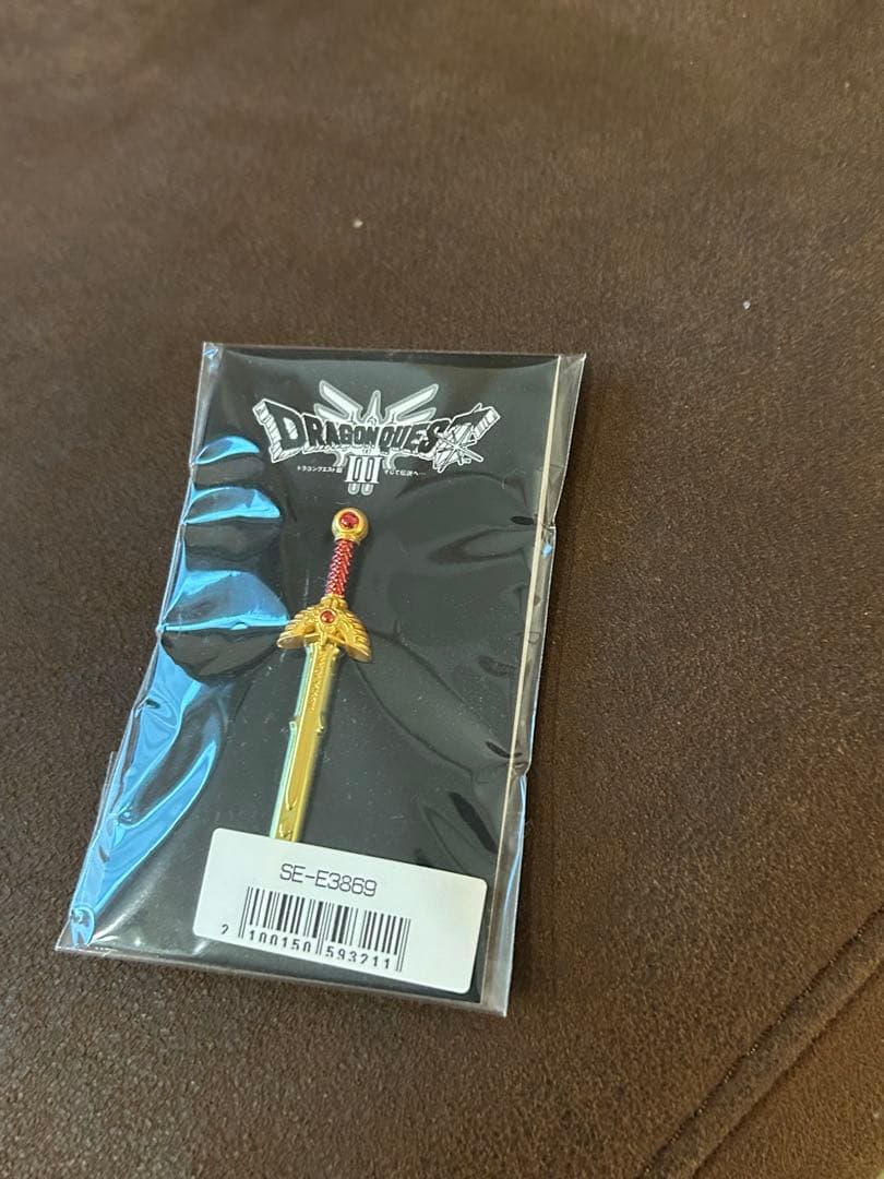 ドラゴンクエストⅢ アクリルブロック17体　収納ボックス　ロトの剣ピンズ