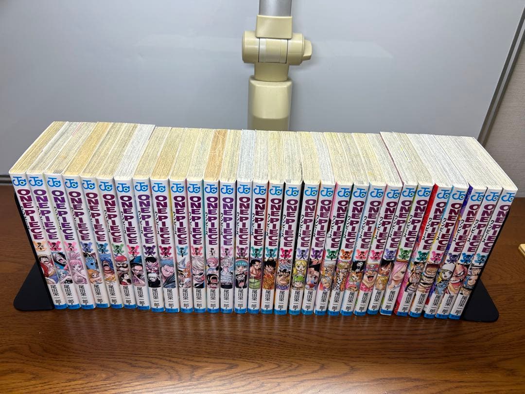 ONE PIECE 1〜110巻＋関連おまけ本8冊セット