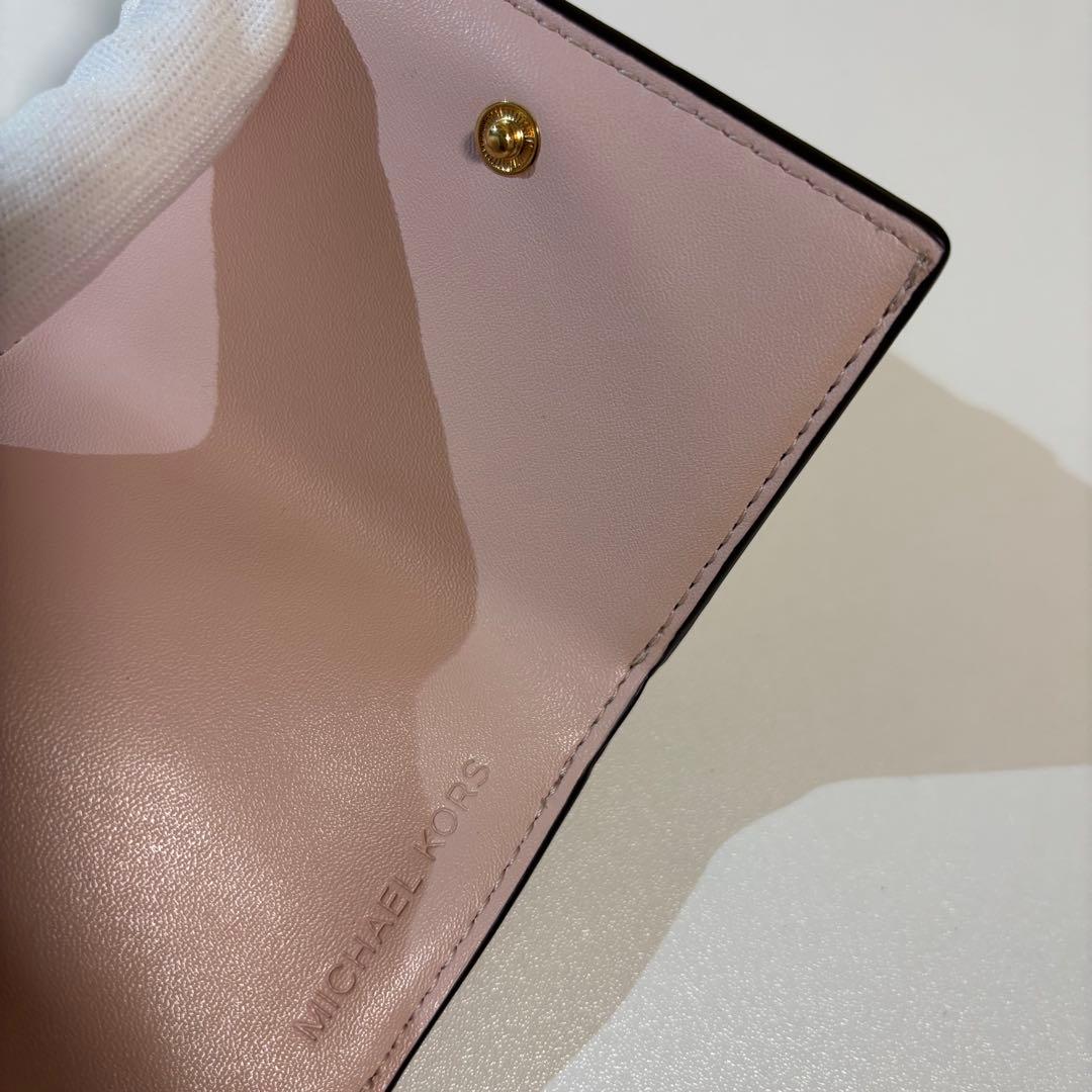 年内売り切ります 新品正規MICHAEL KORS Greenwichピンク財布
