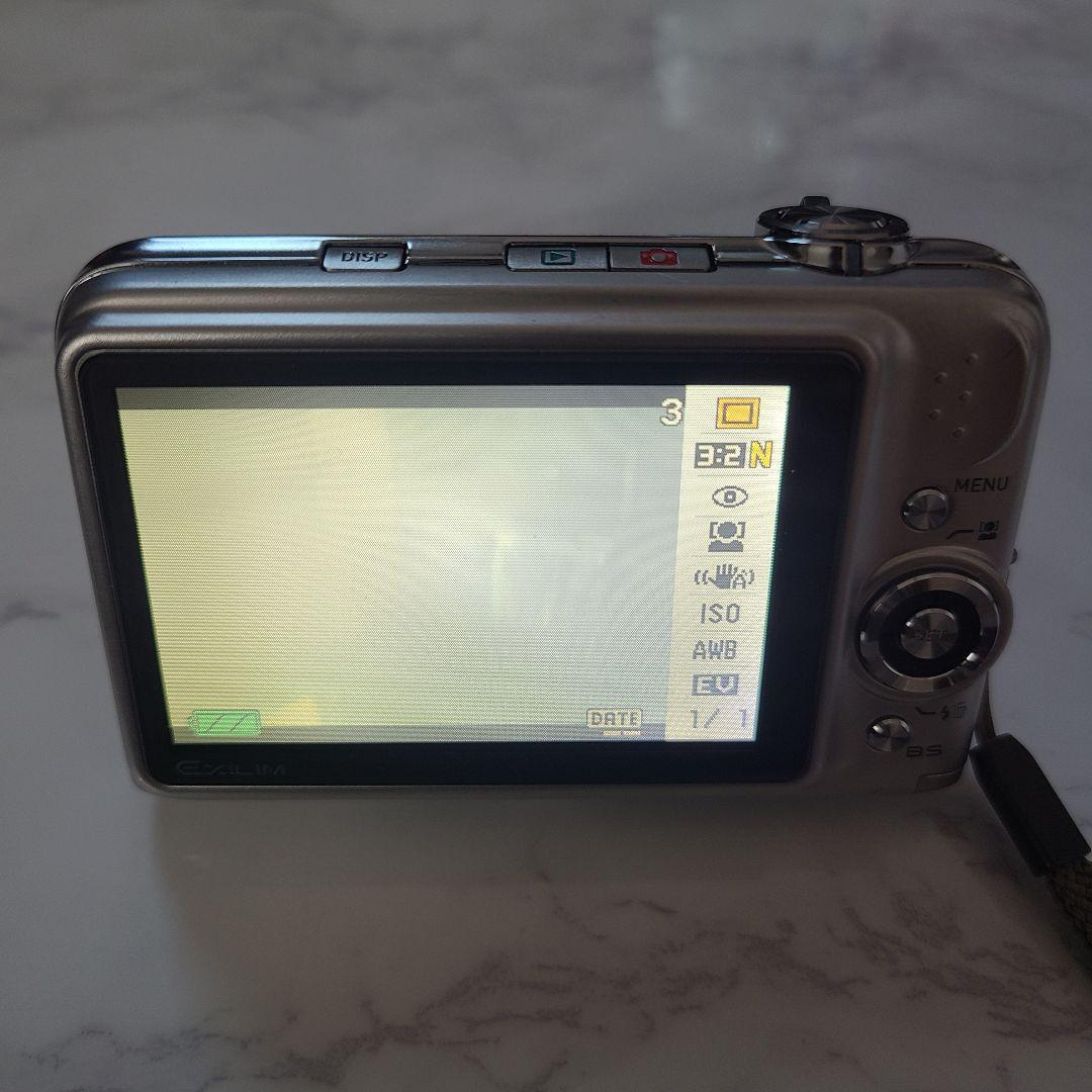 CASIO EXILIM EX-Z1200　カシオ　コンデジ