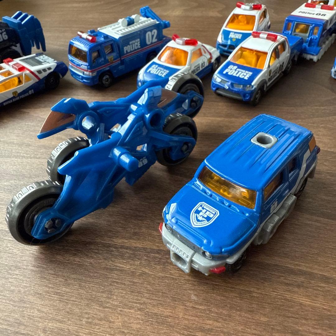 トミカ ハイパーブルーポリス 14台＋2台 まとめ売り