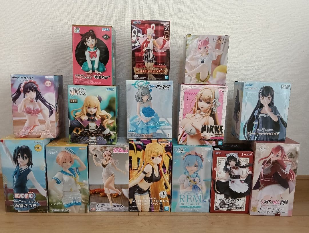 金色のヤミ参戦✨️超激安❗️美少女フィギュア1個＠￥666❗️15個まとめ売り